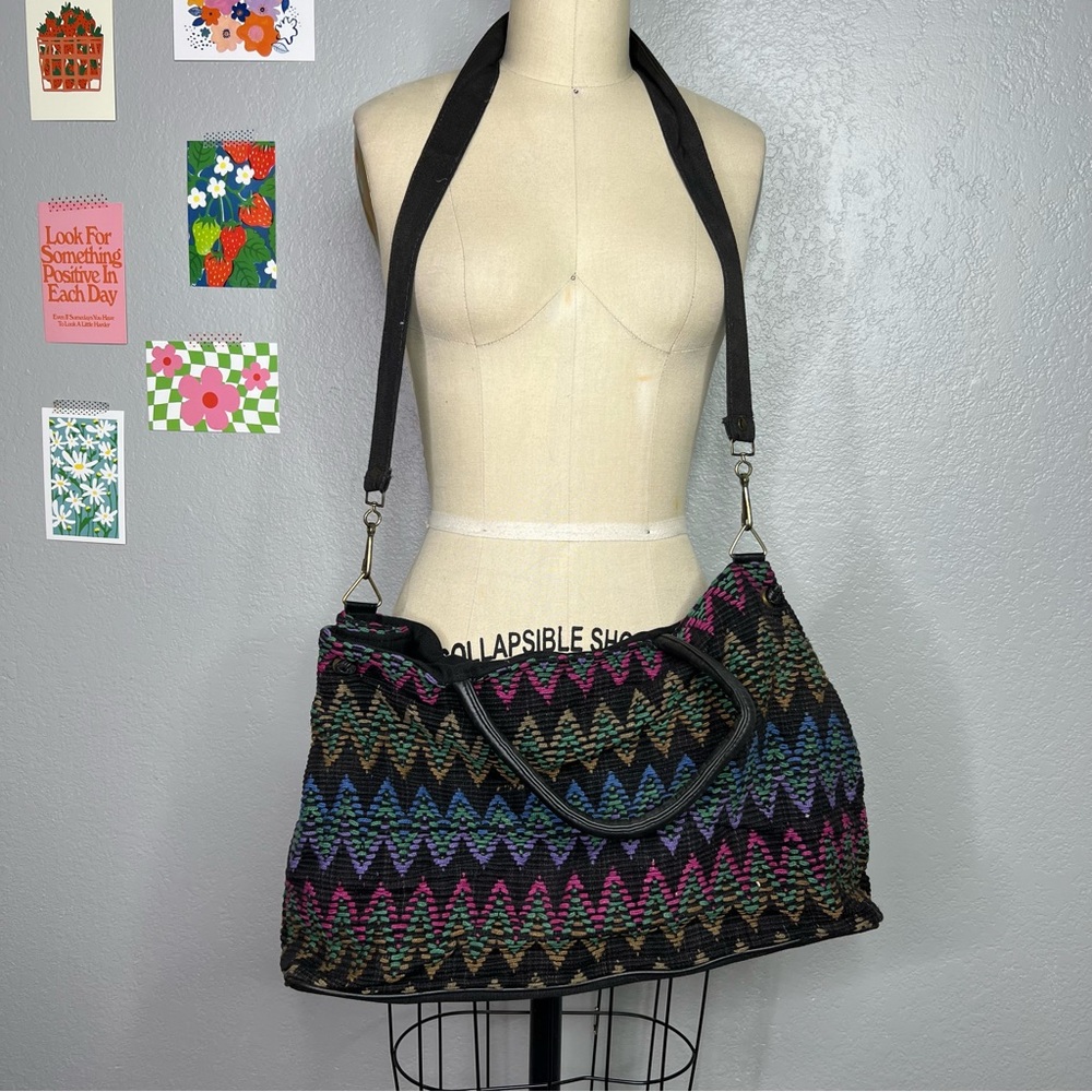 Vintage NWT bohemian weekend crossbody burgle bag